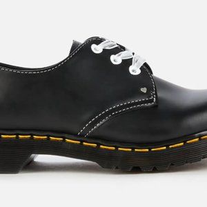 Dr. Martens Women's 1461 Hearts Smooth Leather 3-E